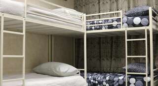 Гостиница Weekend Rooms and Hostel Москва Односпальная кровать в мужском общем номере-4