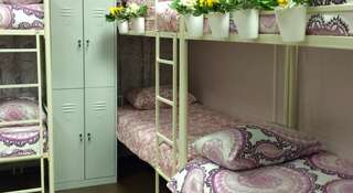Гостиница Weekend Rooms and Hostel Москва Односпальная кровать в общем номере для мужчин и женщин-4